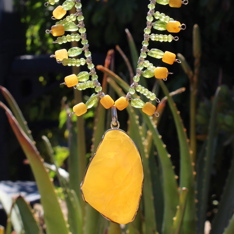 Baltic Butterscotch Amber Pendant Peridot Beaded Collar Necklace
